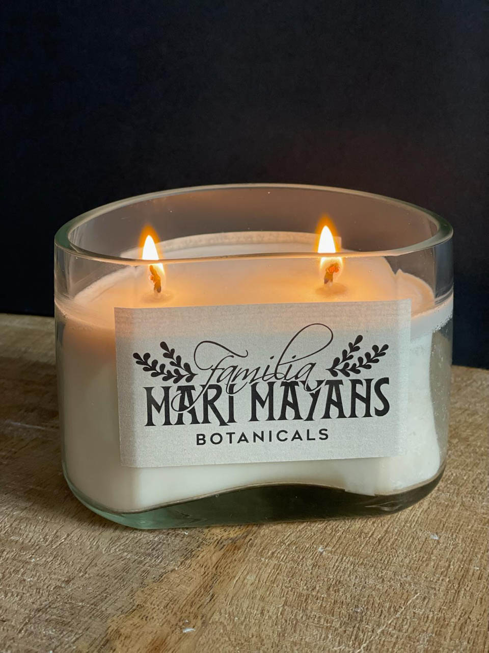 velas-personalizadas-para-empresa-mari-mayans-2.jpg